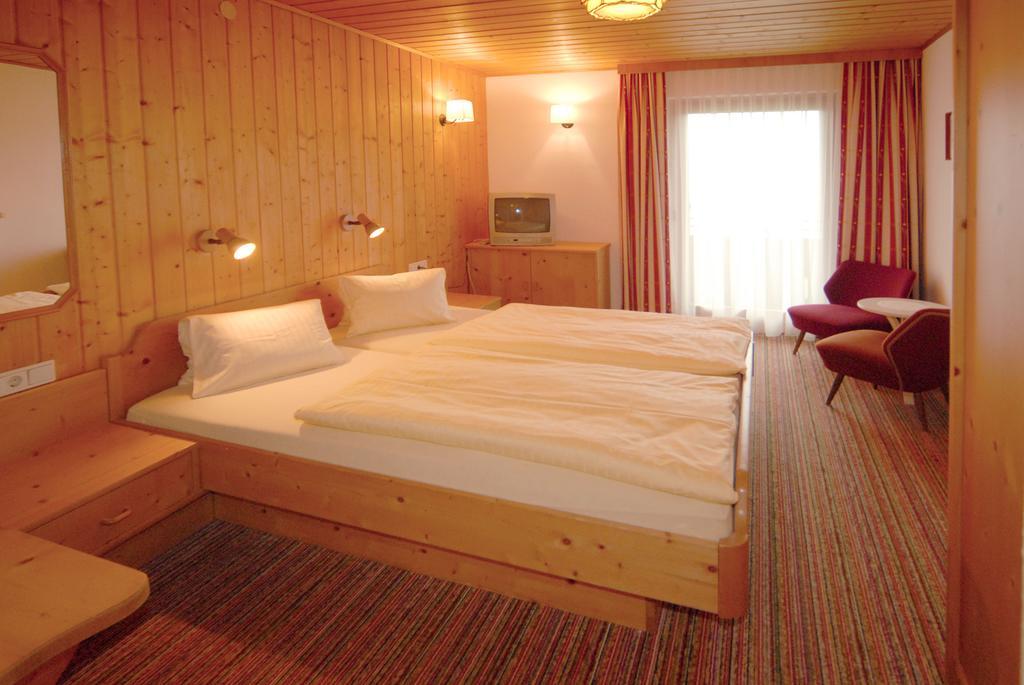 Landhotel Kielhuberhof Ramsau am Dachstein Oda fotoğraf